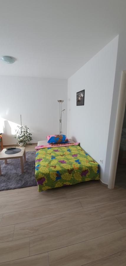 Sunrise With Private Parking Apartment Pula