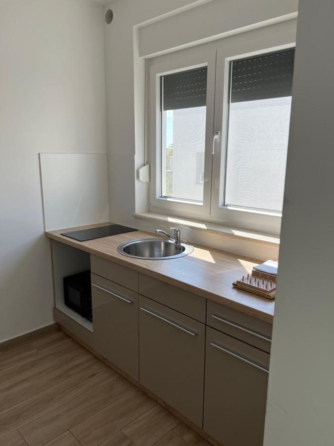 Sunrise With Private Parking Apartment *