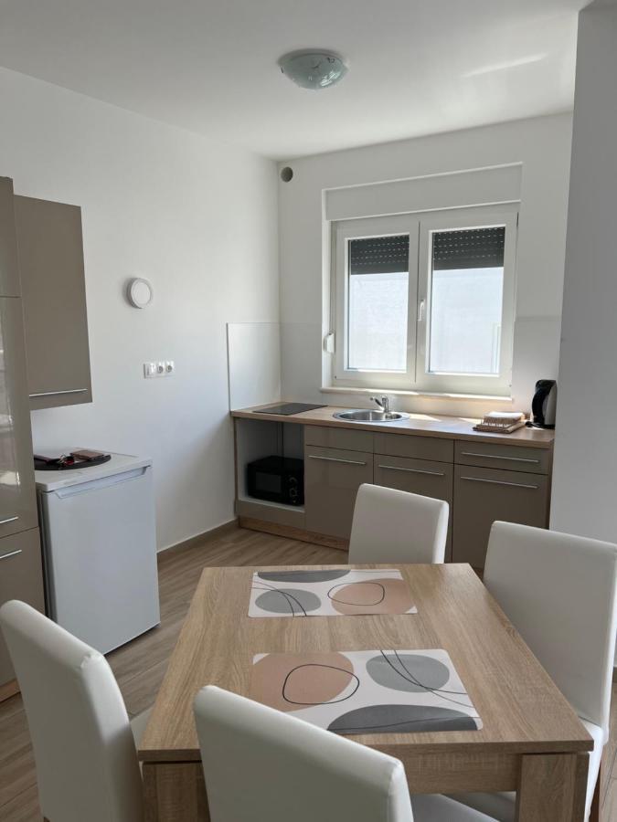 Apartment Sunrise With Private Parking Pula