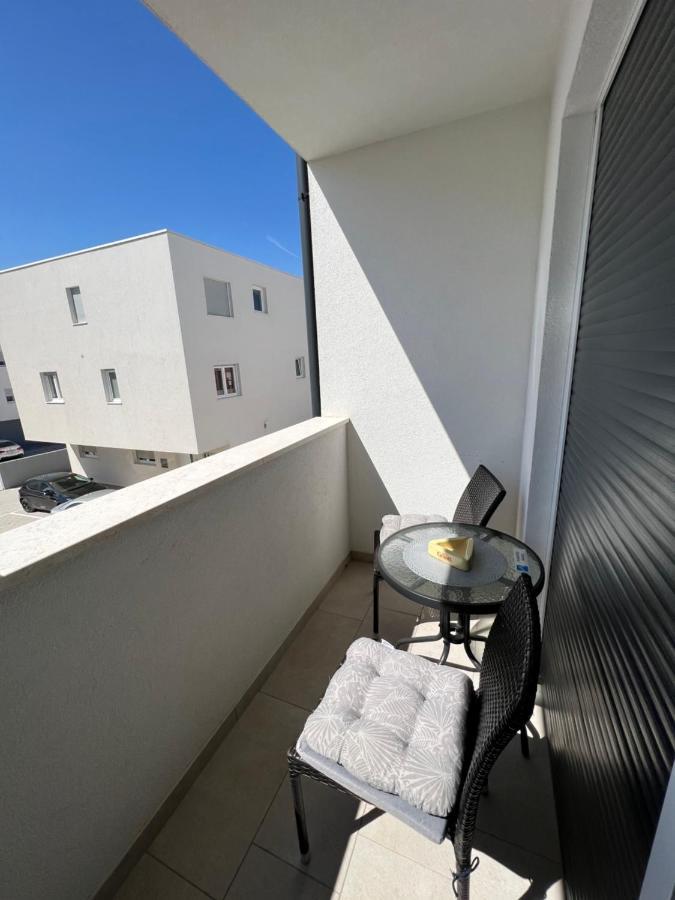 Apartment Sunrise With Private Parking Pula