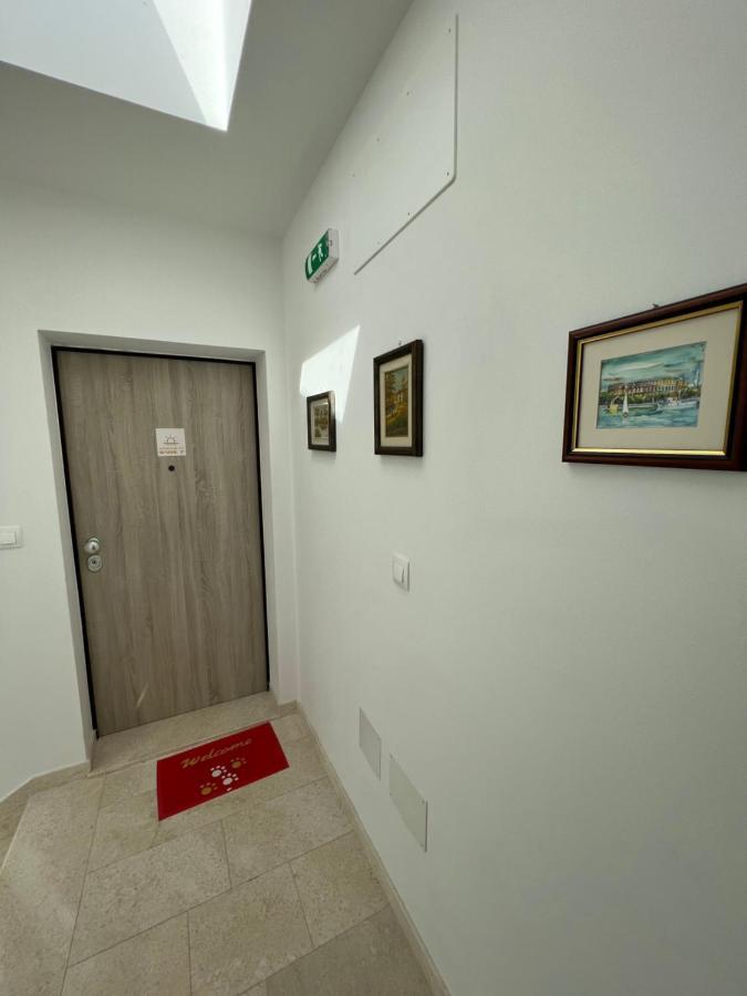 Sunrise With Private Parking Apartment Pula