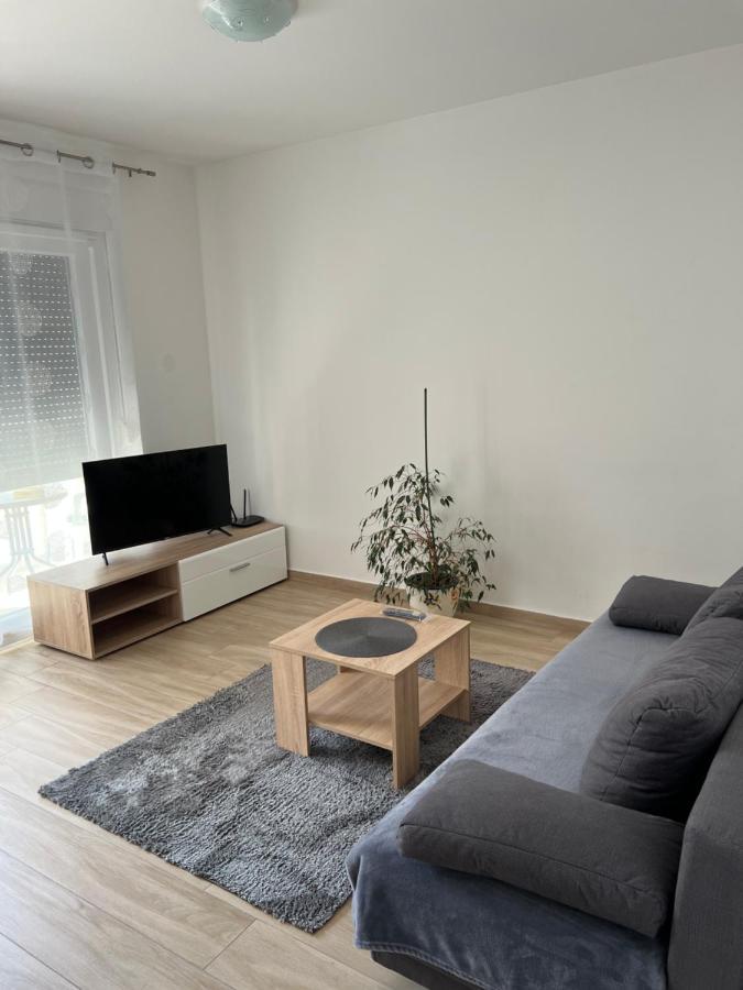 Apartment Sunrise With Private Parking
